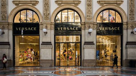 marketing versace|Versace brand strategy.